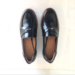 ✨COACH Indie Box Calf Black Loafers✨